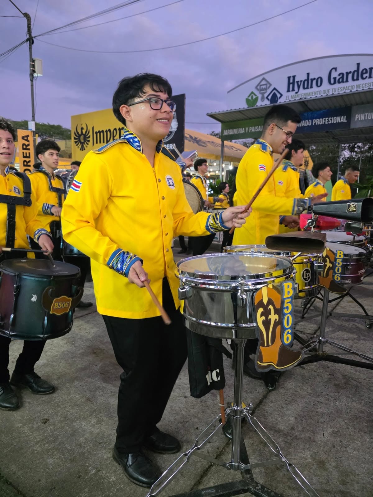 Foto 147 - Banda 506