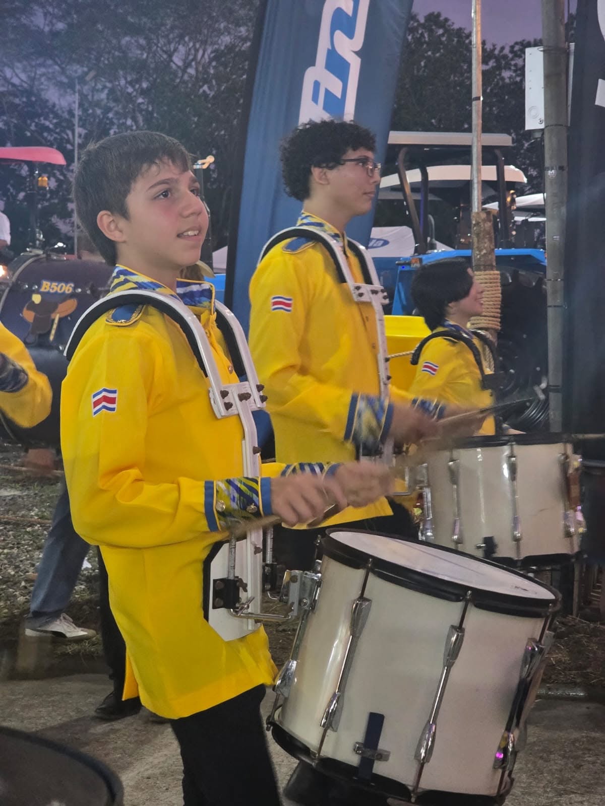 Foto 130 - Banda 506